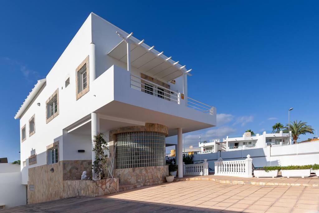 Villa Marlenghi With Private Pool San Bartolomé 외부 사진